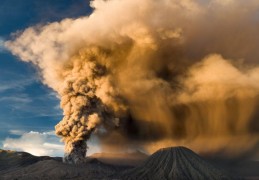 13 種火山噴發夢境解讀：夢見火山噴發，夢見火山噴發，夢見熔岩，夢見熔岩流淌